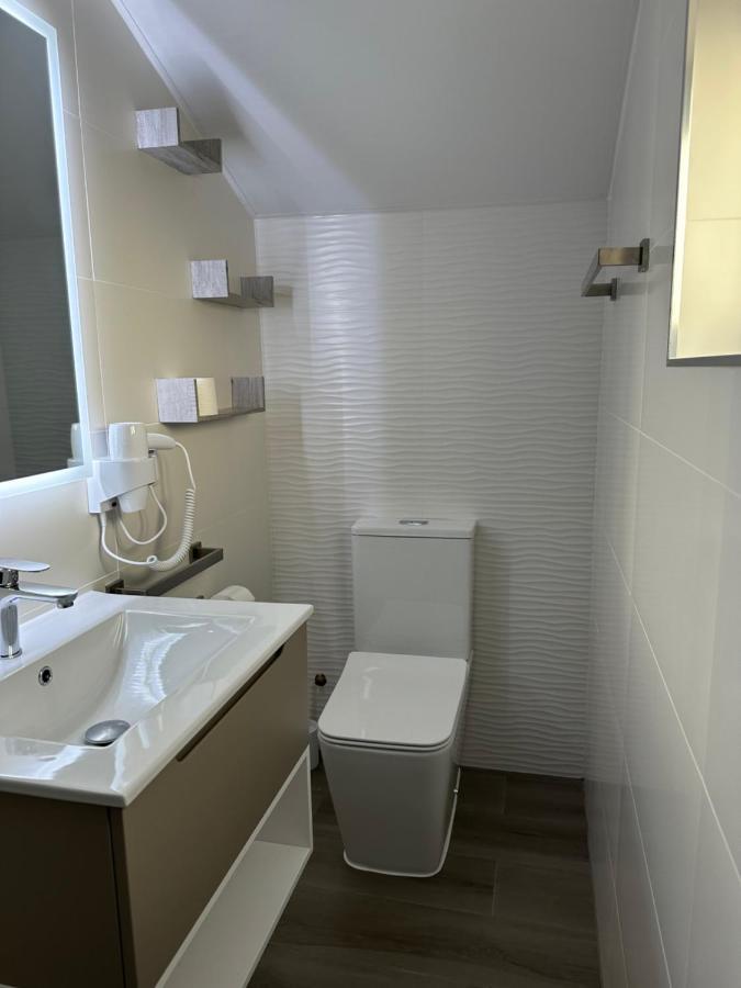 Paradise Apartments III Санта Круз да Флорес Екстериор снимка